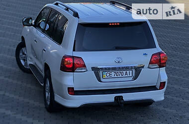 Позашляховик / Кросовер Toyota Land Cruiser 2011 в 