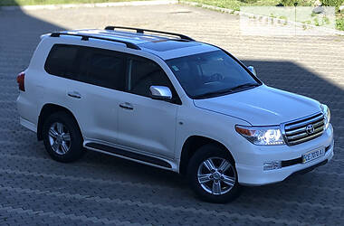 Позашляховик / Кросовер Toyota Land Cruiser 2011 в 