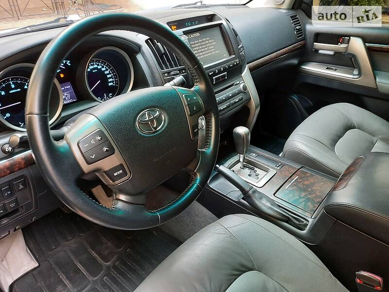 Позашляховик / Кросовер Toyota Land Cruiser 2008 в Одесі