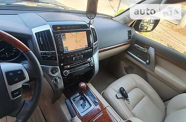 Позашляховик / Кросовер Toyota Land Cruiser 2013 в Чернівцях