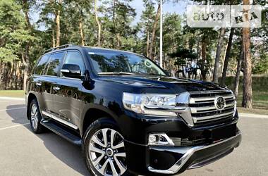 Внедорожник / Кроссовер Toyota Land Cruiser 2018 в Киеве