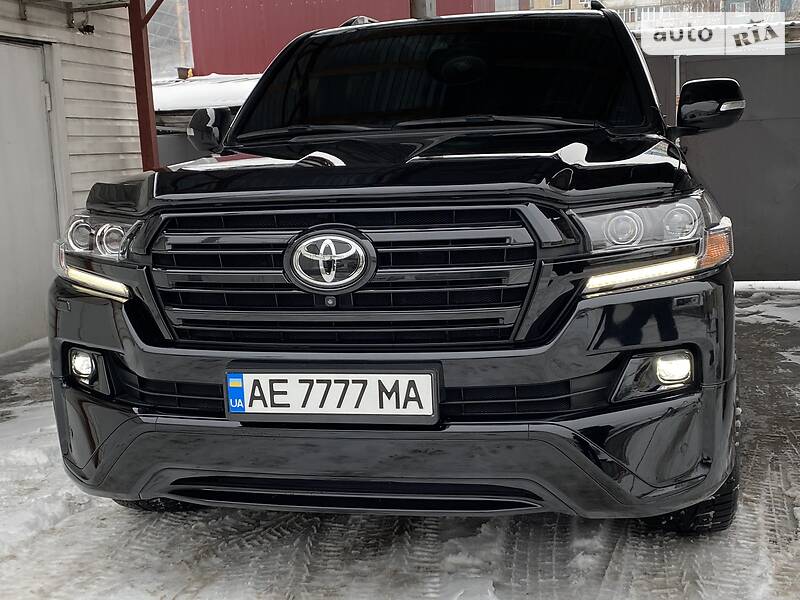 Внедорожник / Кроссовер Toyota Land Cruiser 2017 в Днепре фото 7 Внедорожник / Кроссовер Toyota Land Cruiser 2017 в Днепре