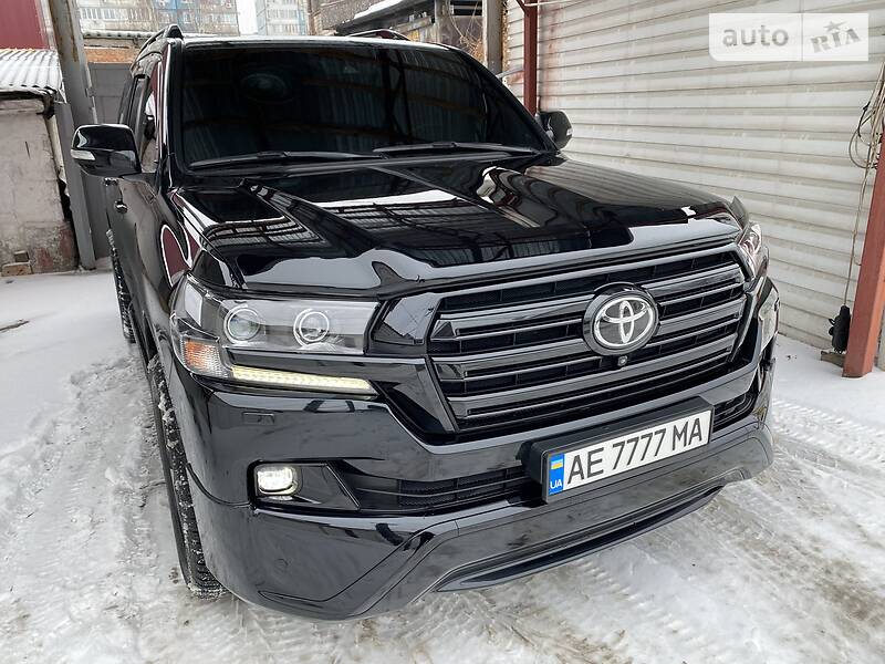 Внедорожник / Кроссовер Toyota Land Cruiser 2017 в Днепре фото 15 Внедорожник / Кроссовер Toyota Land Cruiser 2017 в Днепре