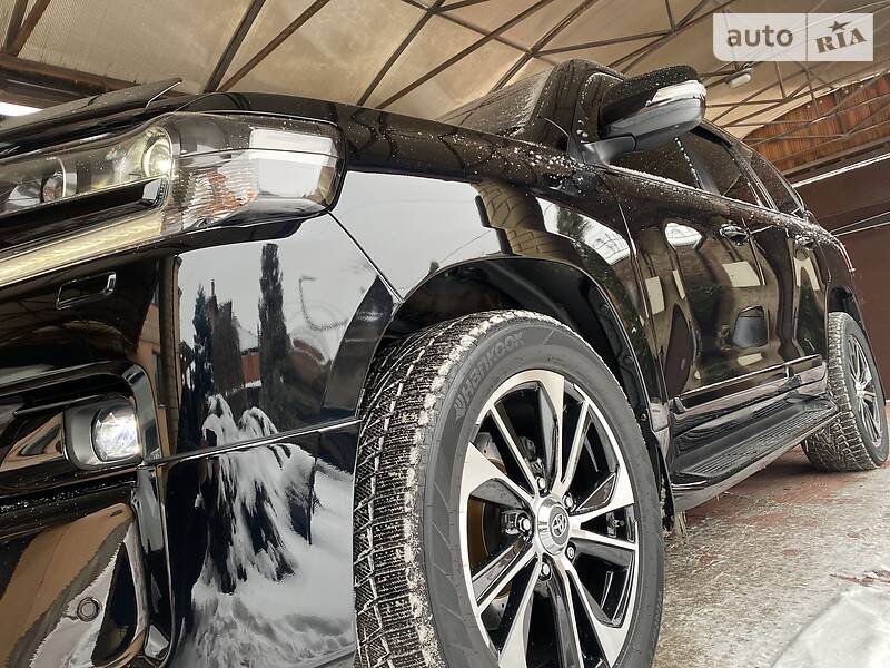 Внедорожник / Кроссовер Toyota Land Cruiser 2017 в Днепре фото 32 Внедорожник / Кроссовер Toyota Land Cruiser 2017 в Днепре