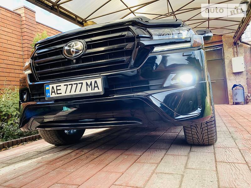 Внедорожник / Кроссовер Toyota Land Cruiser 2017 в Днепре фото 71 Внедорожник / Кроссовер Toyota Land Cruiser 2017 в Днепре