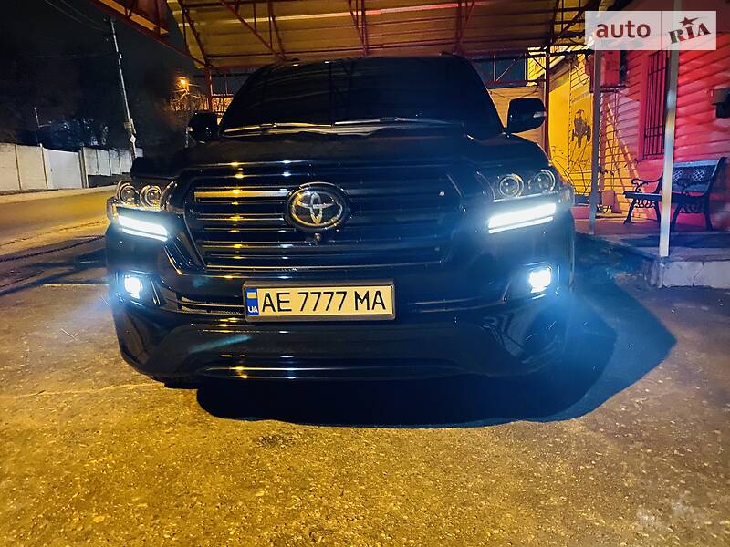 Внедорожник / Кроссовер Toyota Land Cruiser 2017 в Днепре фото 107 Внедорожник / Кроссовер Toyota Land Cruiser 2017 в Днепре