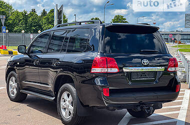 Внедорожник / Кроссовер Toyota Land Cruiser 2008 в Киеве