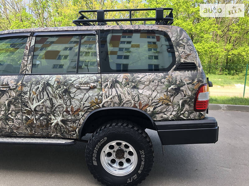 Внедорожник / Кроссовер Toyota Land Cruiser 2005 в Харькове