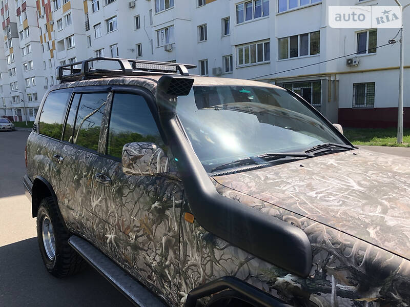 Внедорожник / Кроссовер Toyota Land Cruiser 2005 в Харькове