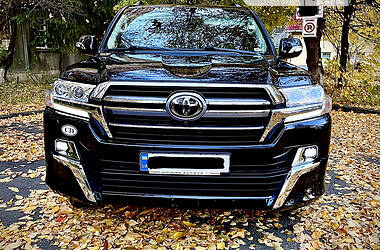 Внедорожник / Кроссовер Toyota Land Cruiser 2017 в Ужгороде