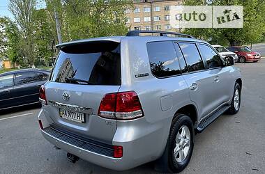 Внедорожник / Кроссовер Toyota Land Cruiser 2011 в Киеве