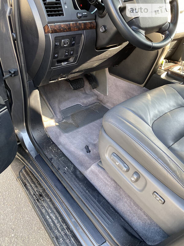 Позашляховик / Кросовер Toyota Land Cruiser 2011 в Львові фото 43 Позашляховик / Кросовер Toyota Land Cruiser 2011 в Львові