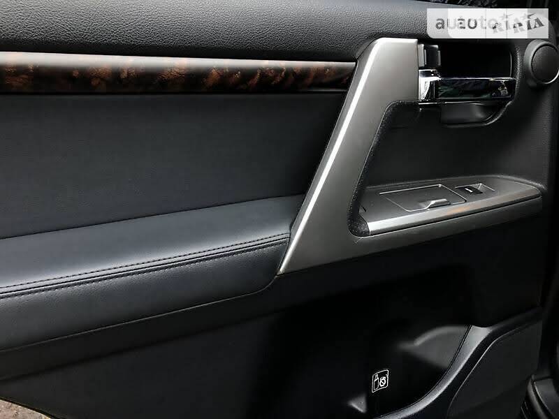 Внедорожник / Кроссовер Toyota Land Cruiser 2013 в Киеве фото 20 Внедорожник / Кроссовер Toyota Land Cruiser 2013 в Киеве