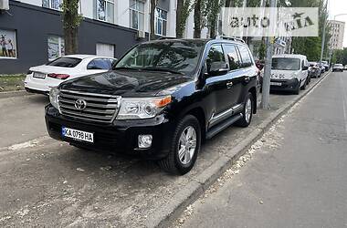 Позашляховик / Кросовер Toyota Land Cruiser 2013 в Києві