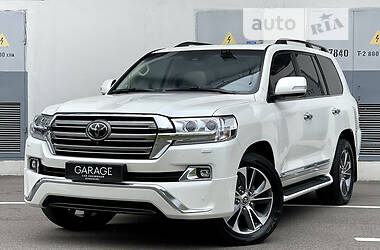 Внедорожник / Кроссовер Toyota Land Cruiser 2016 в Киеве