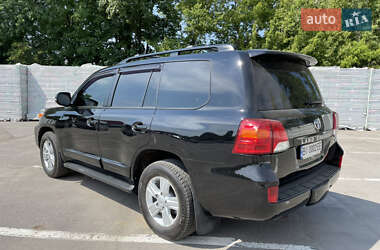 Позашляховик / Кросовер Toyota Land Cruiser 2013 в 