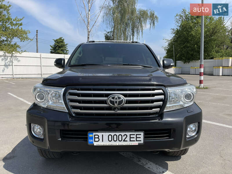 Внедорожник / Кроссовер Toyota Land Cruiser 2013 в Кременчуге
