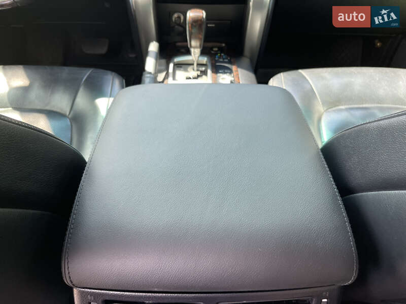 Внедорожник / Кроссовер Toyota Land Cruiser 2013 в Кременчуге