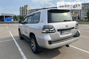 Позашляховик / Кросовер Toyota Land Cruiser 2011 в Києві