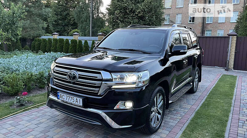 Позашляховик / Кросовер Toyota Land Cruiser 2016 в 
