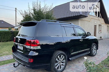 Позашляховик / Кросовер Toyota Land Cruiser 2016 в 