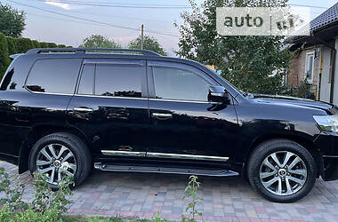 Позашляховик / Кросовер Toyota Land Cruiser 2016 в 