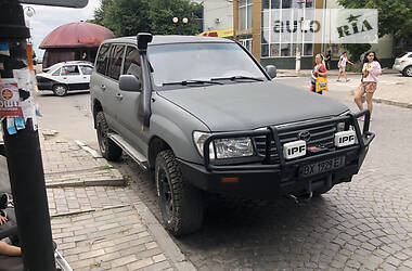 Внедорожник / Кроссовер Toyota Land Cruiser 2001 в Каменец-Подольском