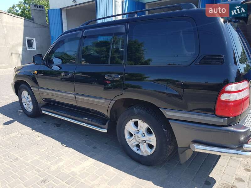 Внедорожник / Кроссовер Toyota Land Cruiser 2004 в Одессе