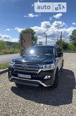 Внедорожник / Кроссовер Toyota Land Cruiser 2018 в Тячеве