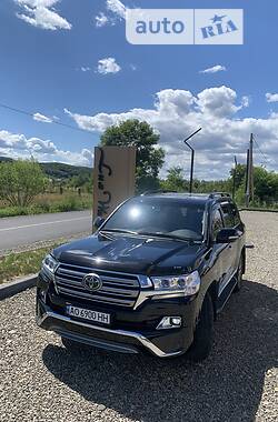 Внедорожник / Кроссовер Toyota Land Cruiser 2018 в Тячеве