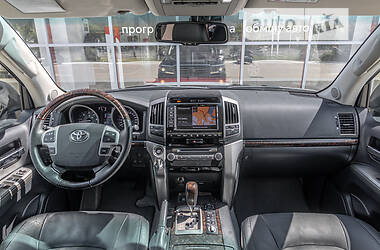 Универсал Toyota Land Cruiser 2013 в Днепре