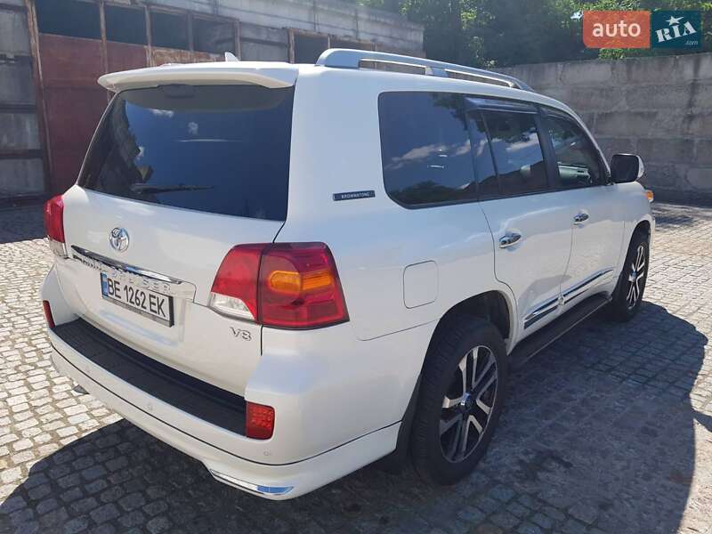 Внедорожник / Кроссовер Toyota Land Cruiser 2014 в Первомайске