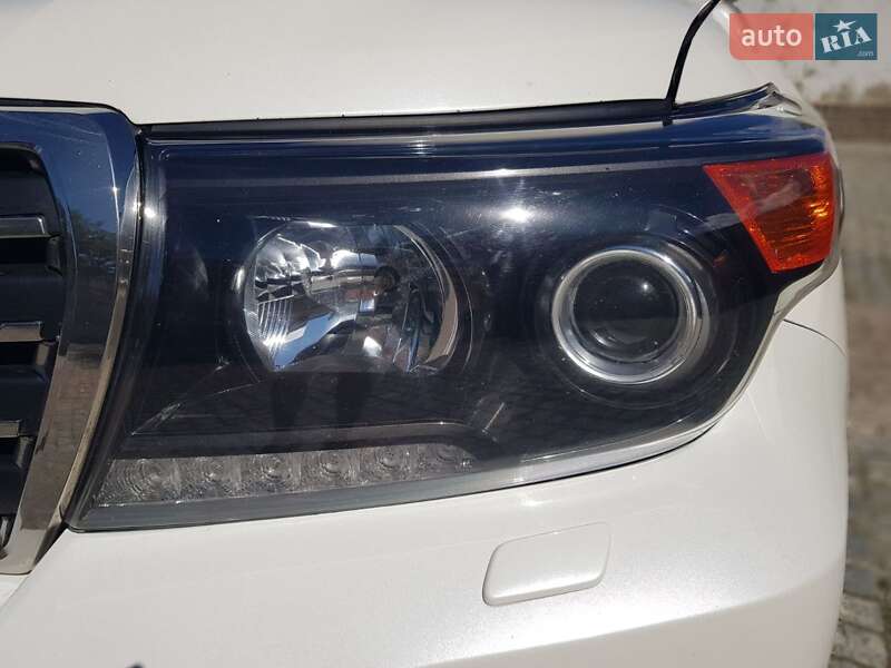 Внедорожник / Кроссовер Toyota Land Cruiser 2014 в Первомайске