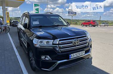 Внедорожник / Кроссовер Toyota Land Cruiser 2018 в Киеве