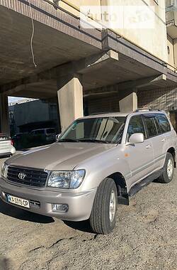 Внедорожник / Кроссовер Toyota Land Cruiser 2002 в Киеве