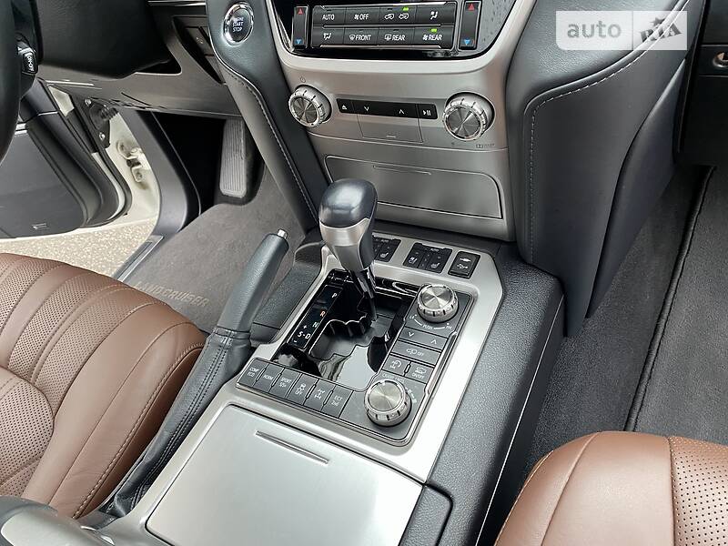 Внедорожник / Кроссовер Toyota Land Cruiser 2020 в Киеве