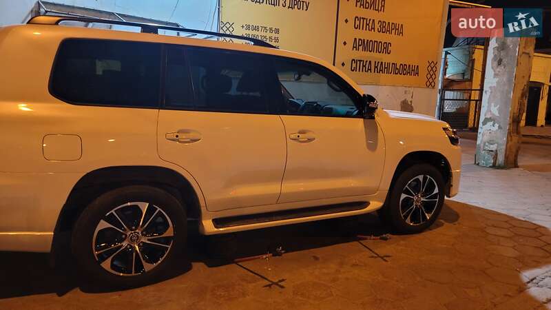 Внедорожник / Кроссовер Toyota Land Cruiser 2013 в Одессе