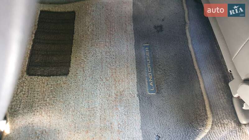 Внедорожник / Кроссовер Toyota Land Cruiser 2002 в Кропивницком