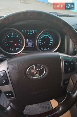 Внедорожник / Кроссовер Toyota Land Cruiser 2010 в Измаиле