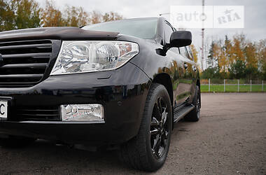 Позашляховик / Кросовер Toyota Land Cruiser 2011 в Ковелі