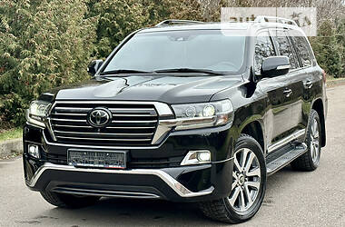 Позашляховик / Кросовер Toyota Land Cruiser 2018 в 