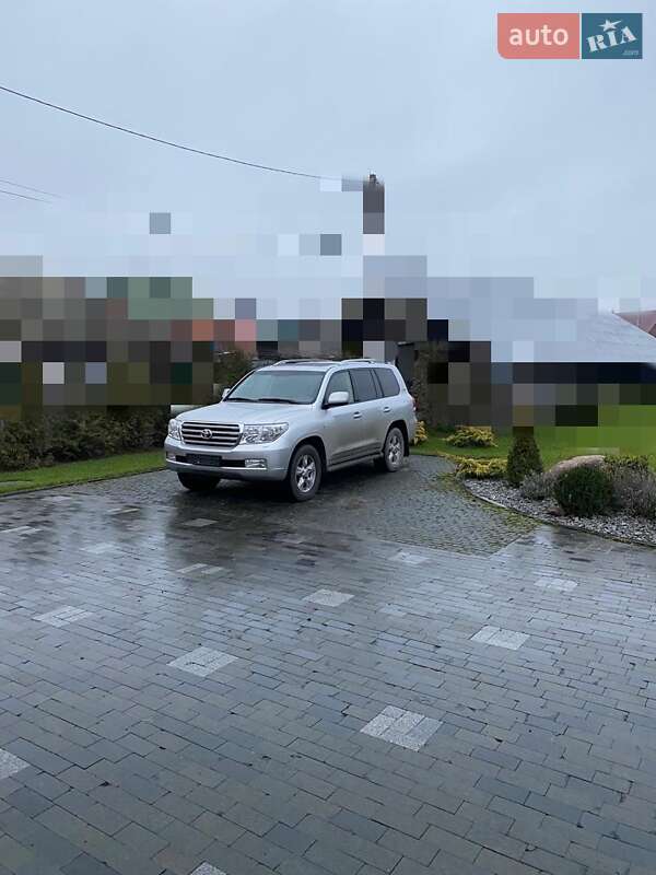 Внедорожник / Кроссовер Toyota Land Cruiser 2011 в Киеве