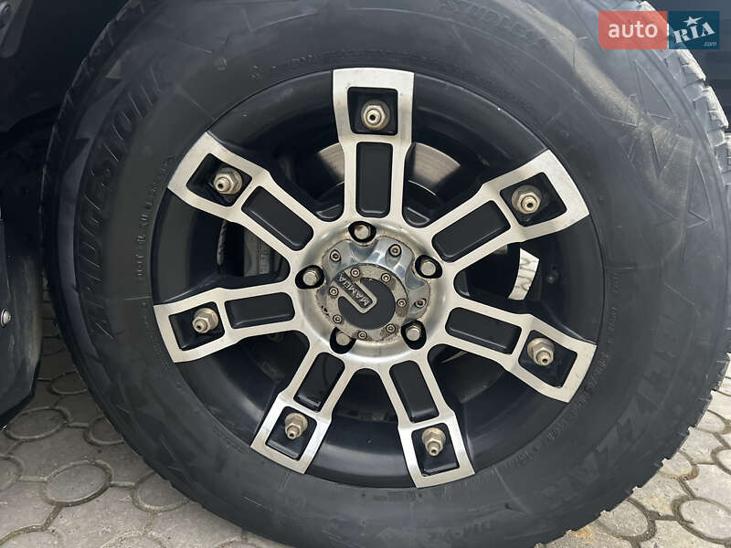 Внедорожник / Кроссовер Toyota Land Cruiser 2011 в Ужгороде