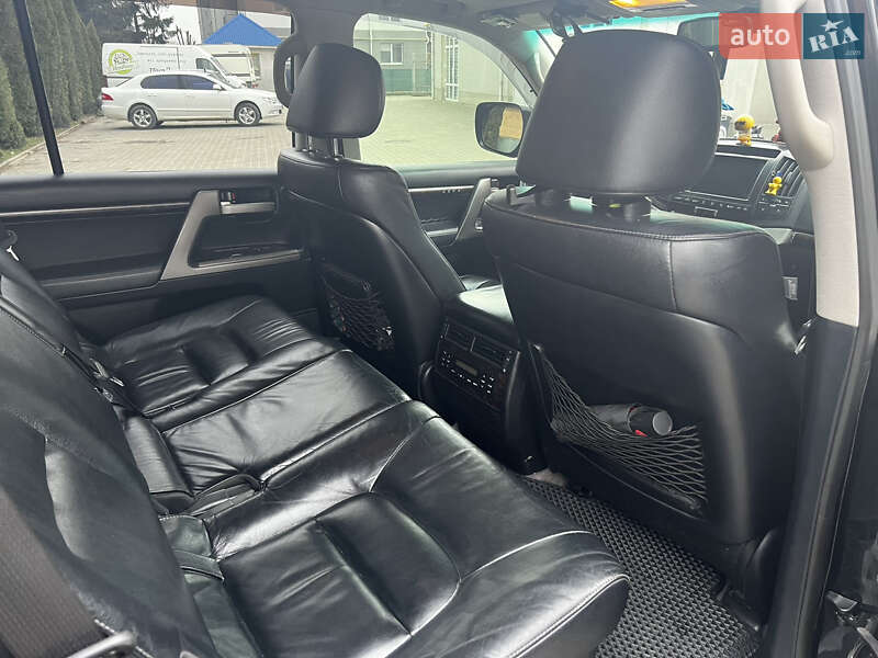 Внедорожник / Кроссовер Toyota Land Cruiser 2011 в Ужгороде