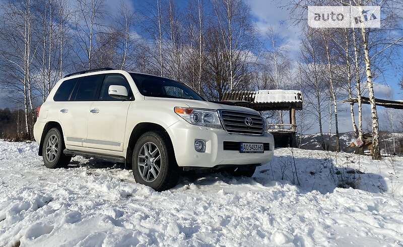 Позашляховик / Кросовер Toyota Land Cruiser 2012 в Тячеві