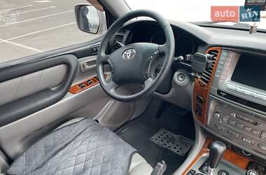 Позашляховик / Кросовер Toyota Land Cruiser 2004 в 