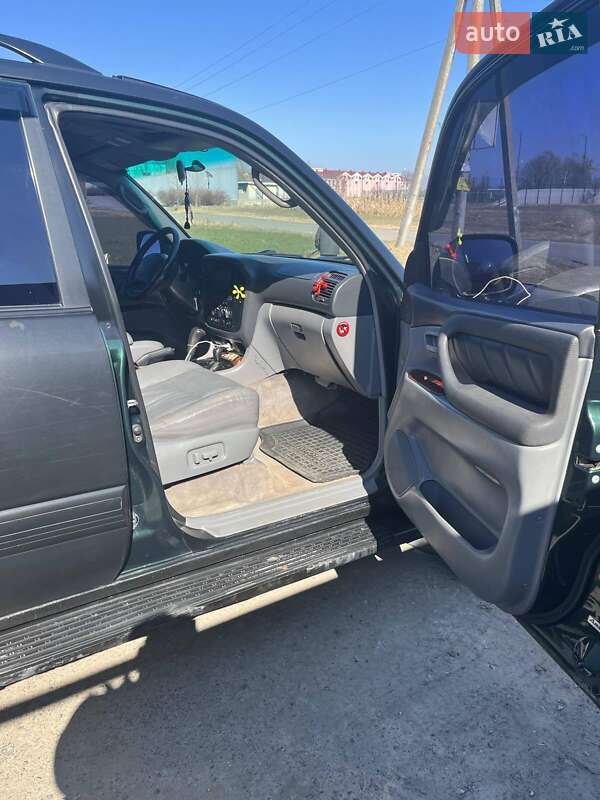 Внедорожник / Кроссовер Toyota Land Cruiser 2000 в Вышгороде