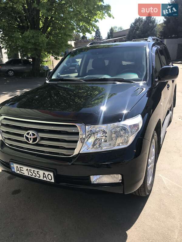 Внедорожник / Кроссовер Toyota Land Cruiser 2011 в Кривом Роге