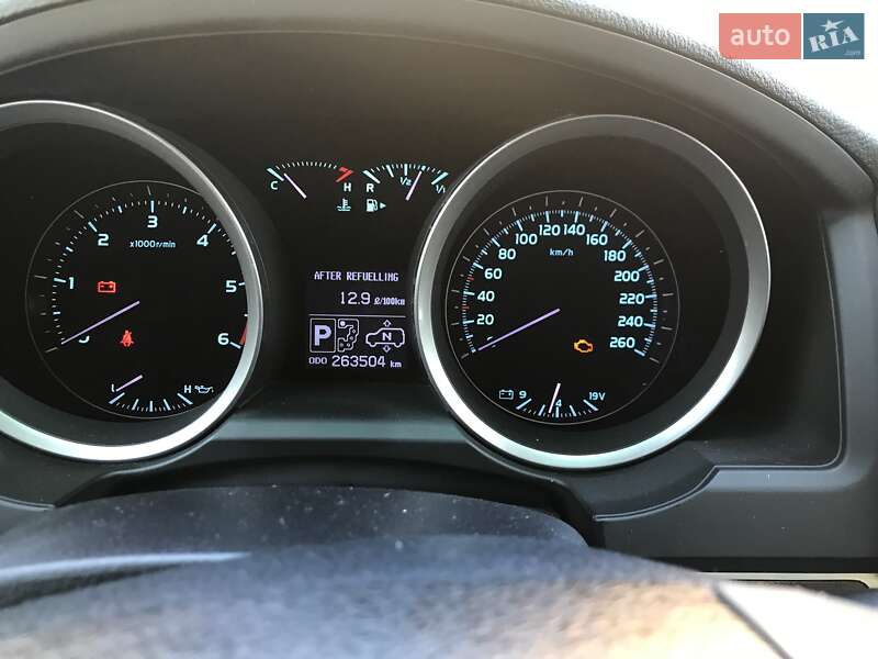 Внедорожник / Кроссовер Toyota Land Cruiser 2011 в Кривом Роге