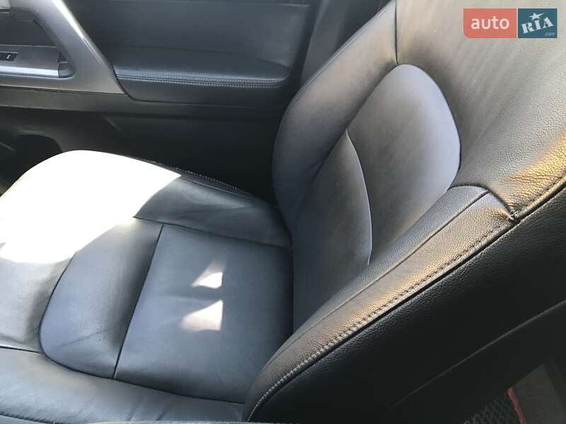 Внедорожник / Кроссовер Toyota Land Cruiser 2011 в Кривом Роге